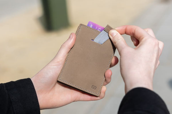 Magic Wallet - Pull-Tab