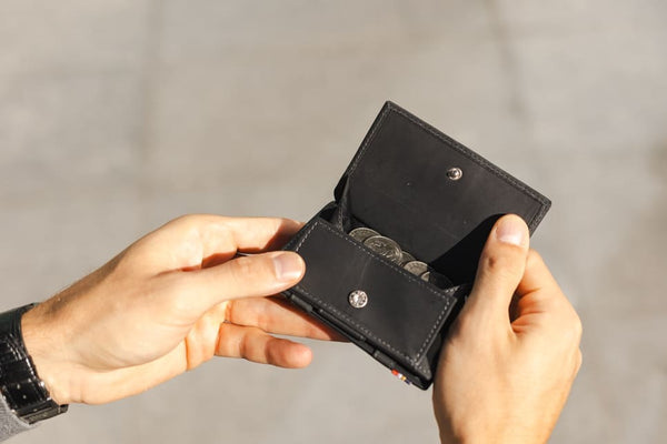 Magic Coin Wallet - 7 Cards