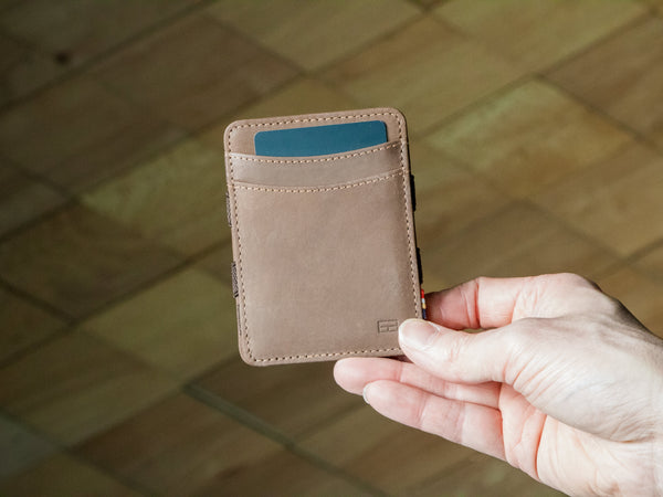 Magic Wallet - 8 Cards
